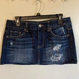 🌞American Eagle Dark Wash Y2K Button Fly Distressed Ripped Micro Denim Skirt